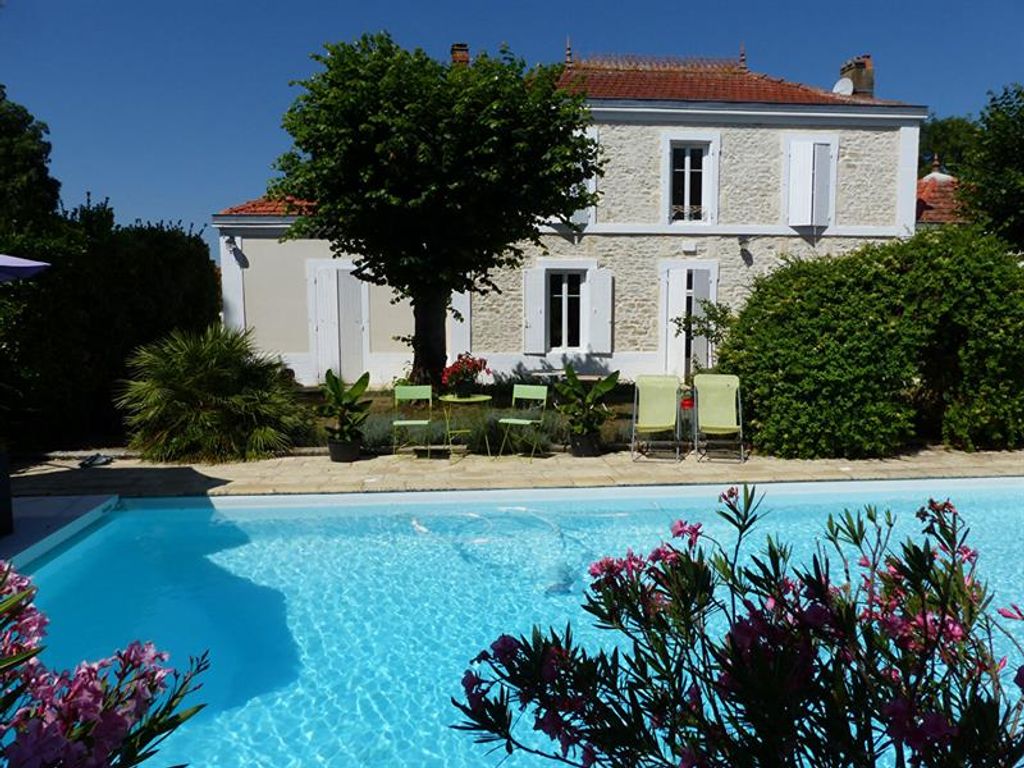 Achat maison à vendre 4 chambres 193 m² - La Rochelle