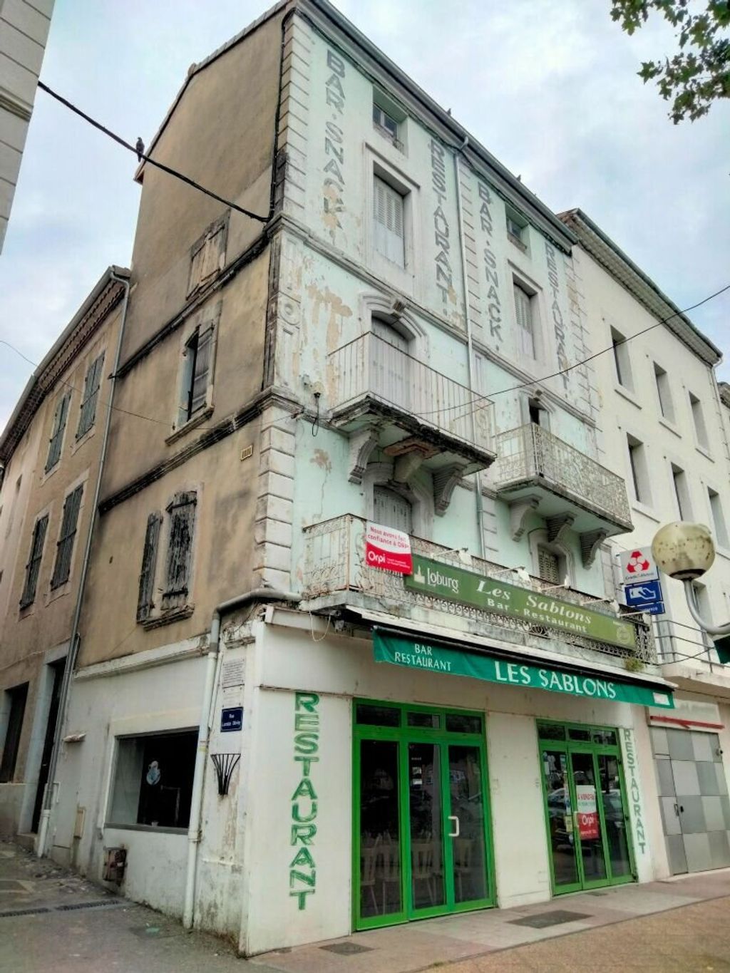 Achat maison à vendre 1 chambre 295 m² - Le Teil