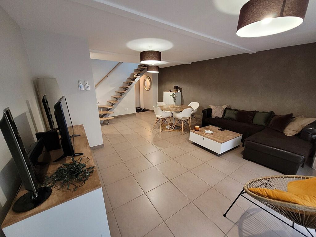 Achat maison à vendre 3 chambres 87 m² - Saint-Paul-en-Jarez