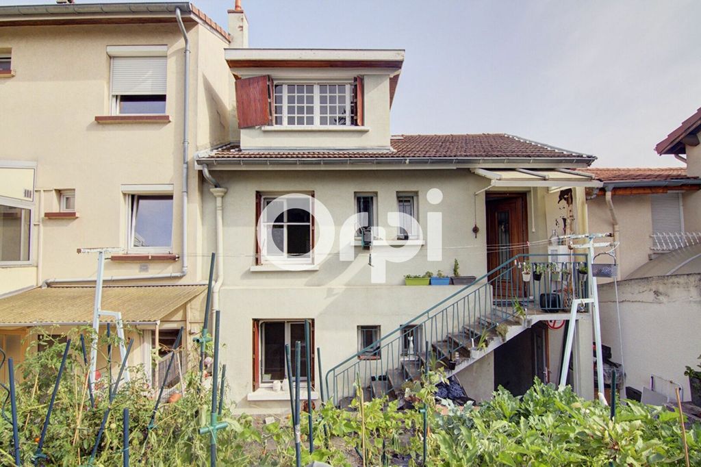 Achat maison à vendre 3 chambres 100 m² - Saint-Jean-Bonnefonds