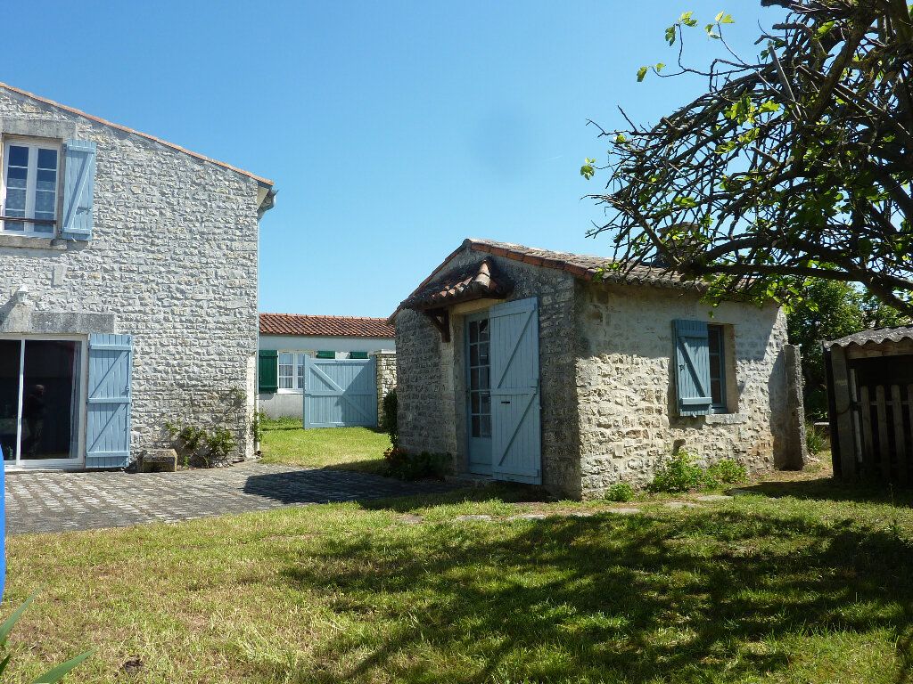 Achat maison à vendre 4 chambres 102 m² - Sainte-Marie-de-Ré