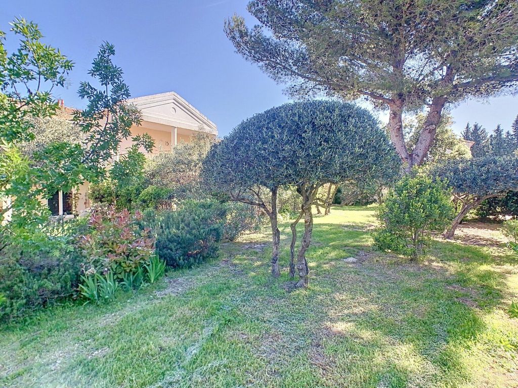 Achat appartement à vendre 3 pièces 79 m² - Villeneuve-lès-Avignon