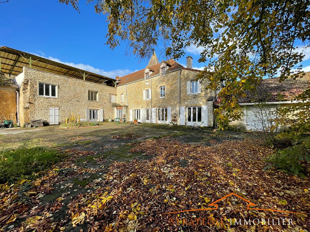 Achat maison à vendre 5 chambres 374 m² - Genouilly