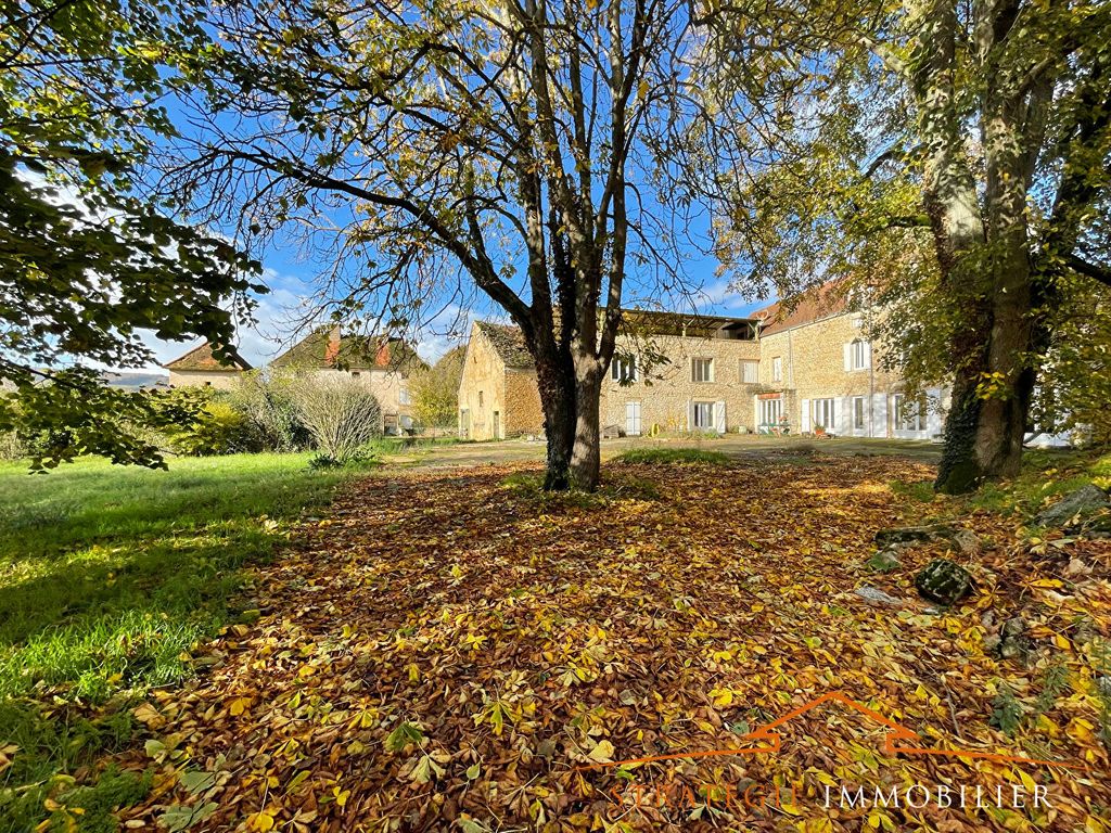 Achat maison à vendre 5 chambres 374 m² - Genouilly