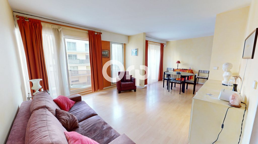 Achat appartement à vendre 3 pièces 55 m² - Courbevoie