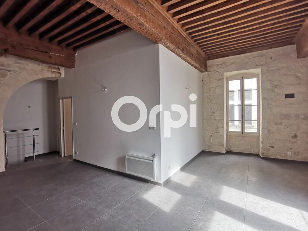 Achat appartement à vendre 2 pièces 66 m² - Beaucaire