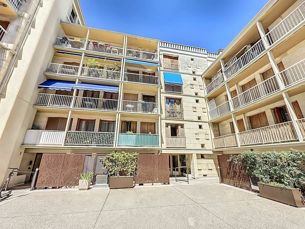 Achat appartement à vendre 3 pièces 92 m² - Avignon
