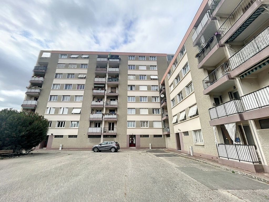 Achat appartement à vendre 2 pièces 49 m² - Avignon