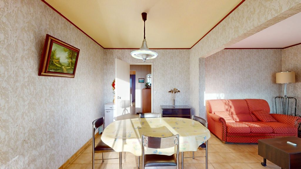 Achat appartement à vendre 3 pièces 79 m² - Vaulx-en-Velin