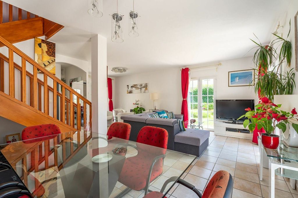 Achat maison à vendre 4 chambres 150 m² - La Tour-de-Salvagny