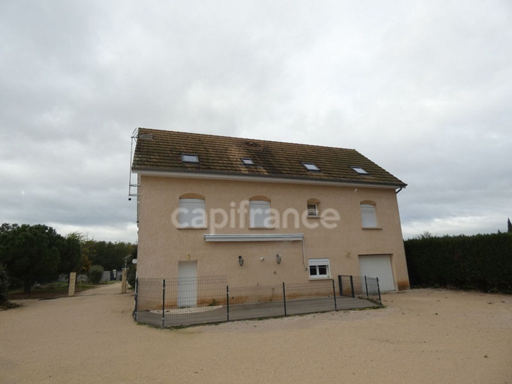 Achat maison à vendre 3 chambres 158 m² - Ouroux-sur-Saône