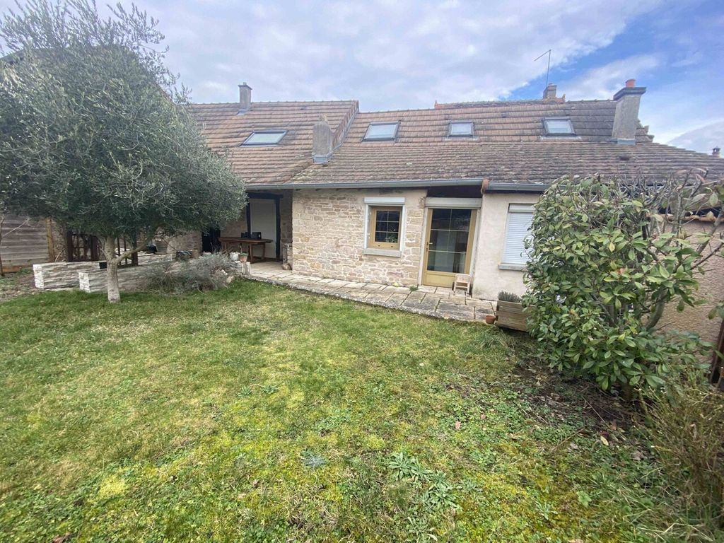 Achat maison à vendre 4 chambres 132 m² - Tournus