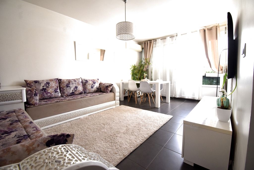 Achat appartement à vendre 4 pièces 65 m² - Meyzieu