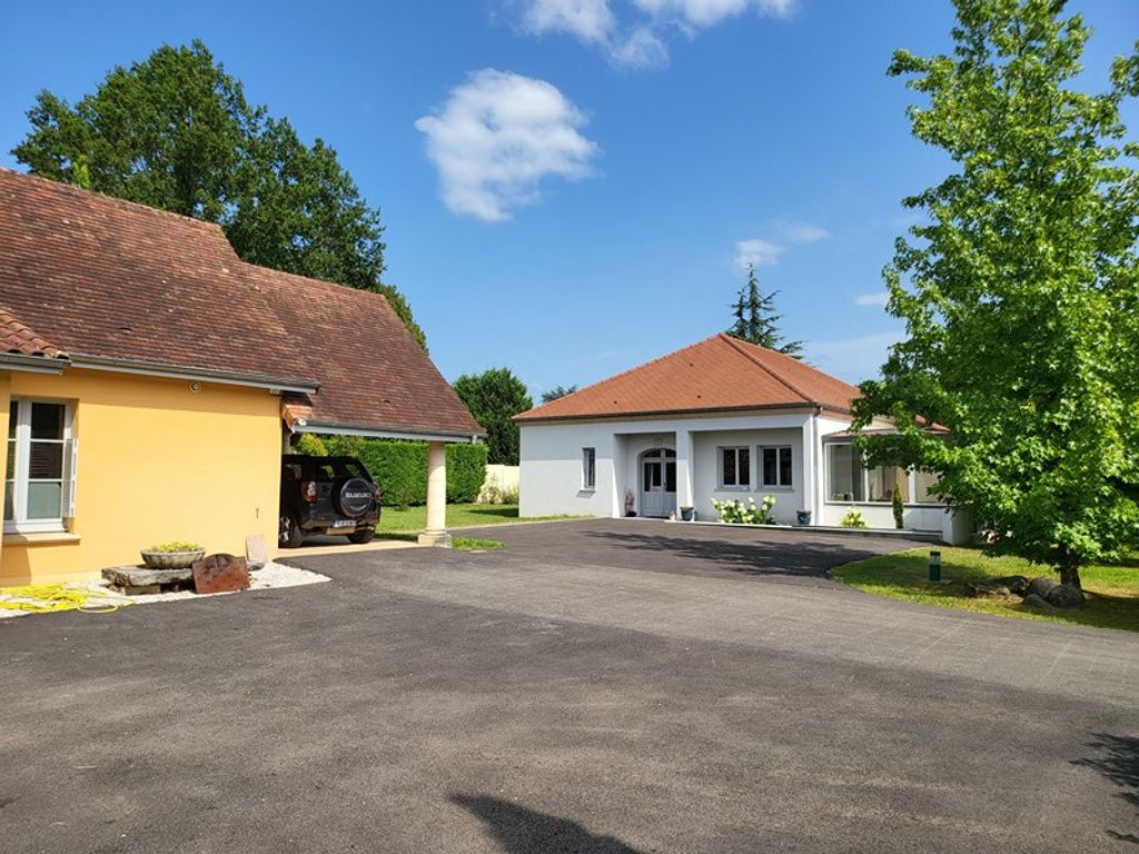 Achat maison à vendre 3 chambres 231 m² - Salies-de-Béarn