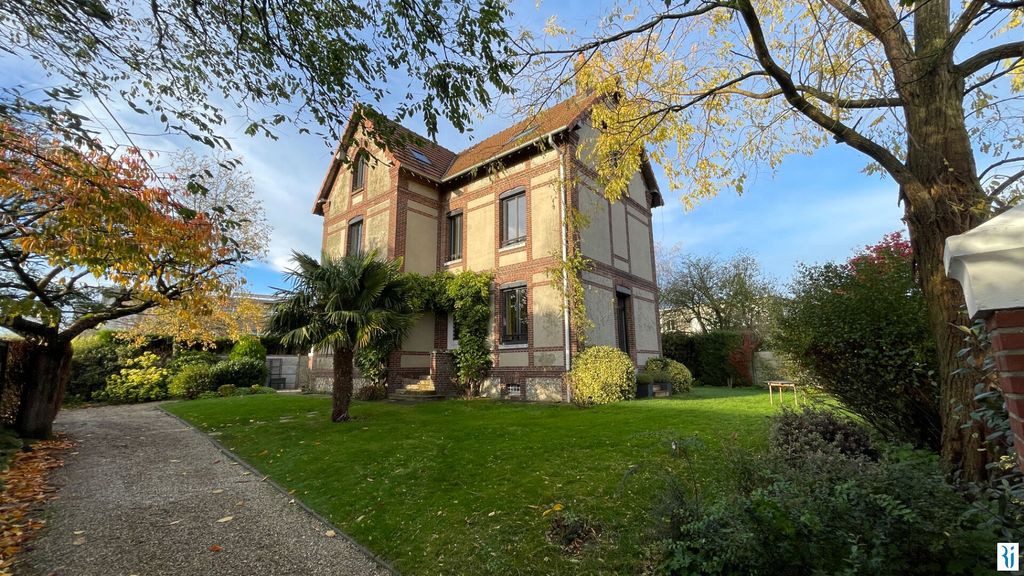 Achat maison à vendre 4 chambres 195 m² - Bihorel