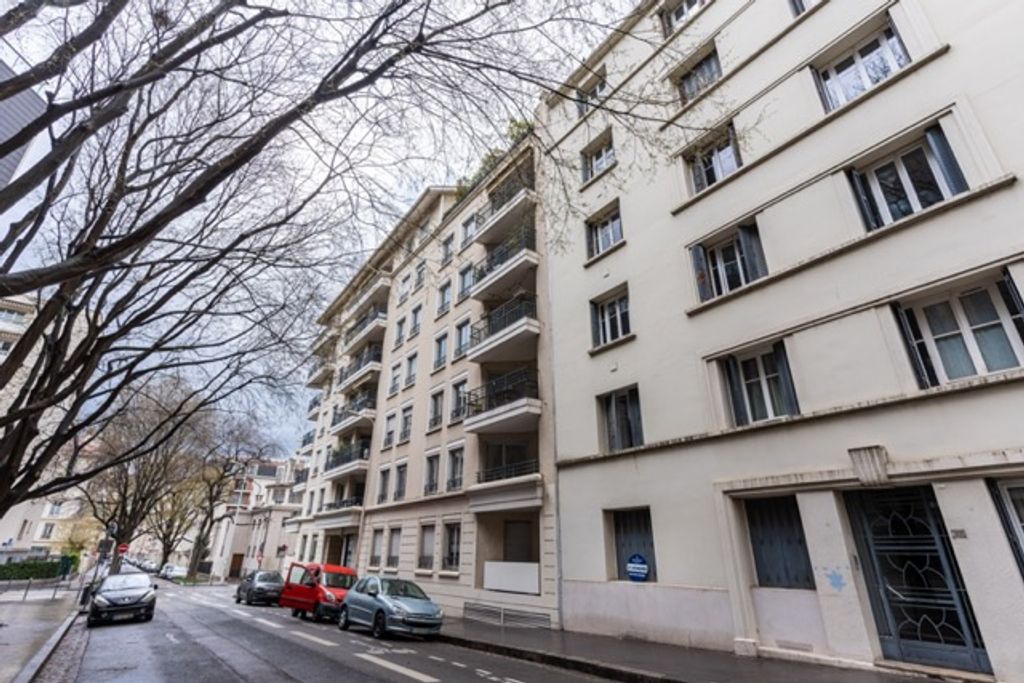 Achat appartement à vendre 3 pièces 54 m² - Lyon 7ème arrondissement