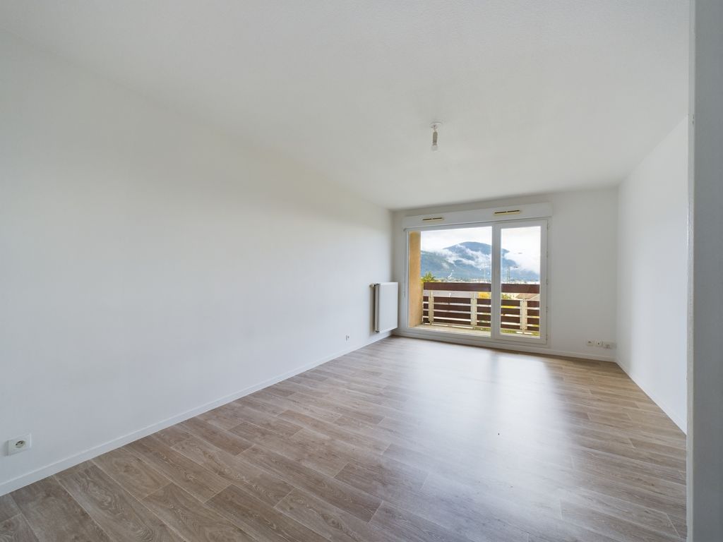 Achat appartement à vendre 2 pièces 49 m² - Bassens