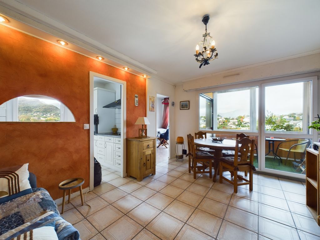 Achat appartement à vendre 5 pièces 85 m² - La Ravoire