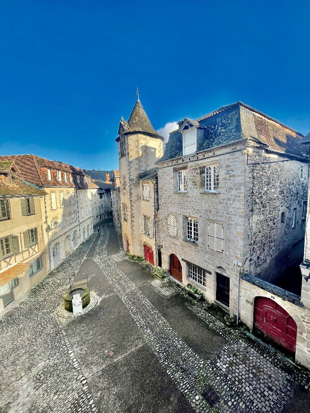 Achat maison à vendre 2 chambres 125 m² - Beaulieu-sur-Dordogne