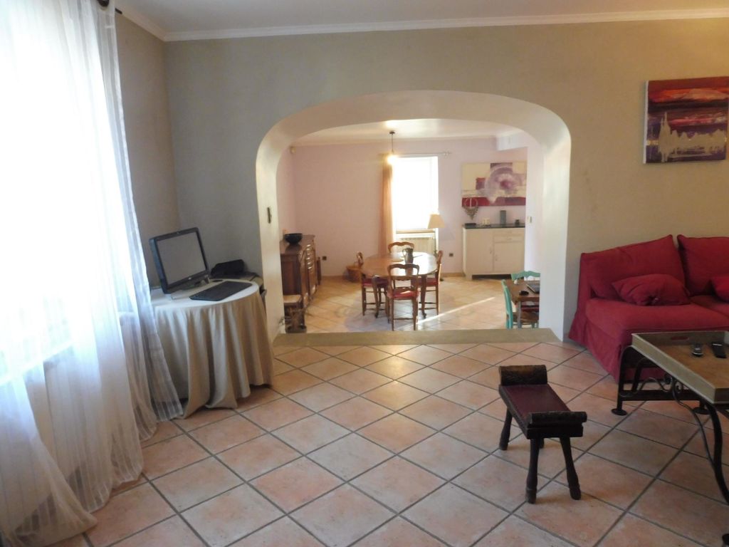 Achat maison à vendre 4 chambres 147 m² - Reillanne