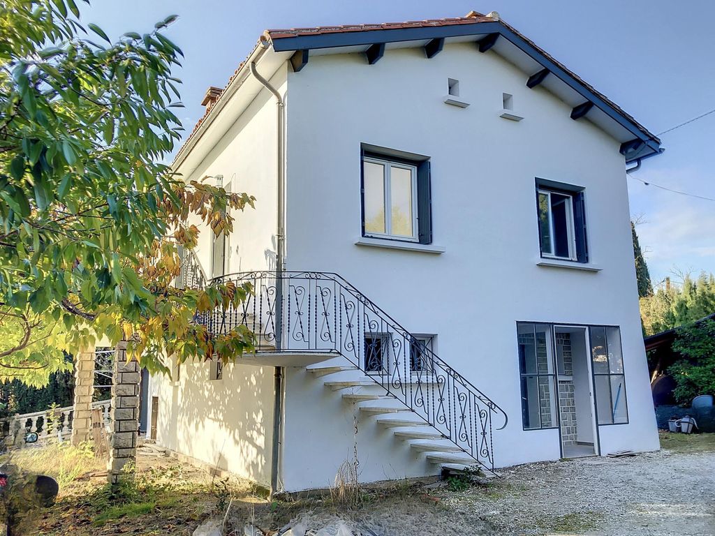 Achat maison à vendre 4 chambres 100 m² - Saint-Martin-Lalande