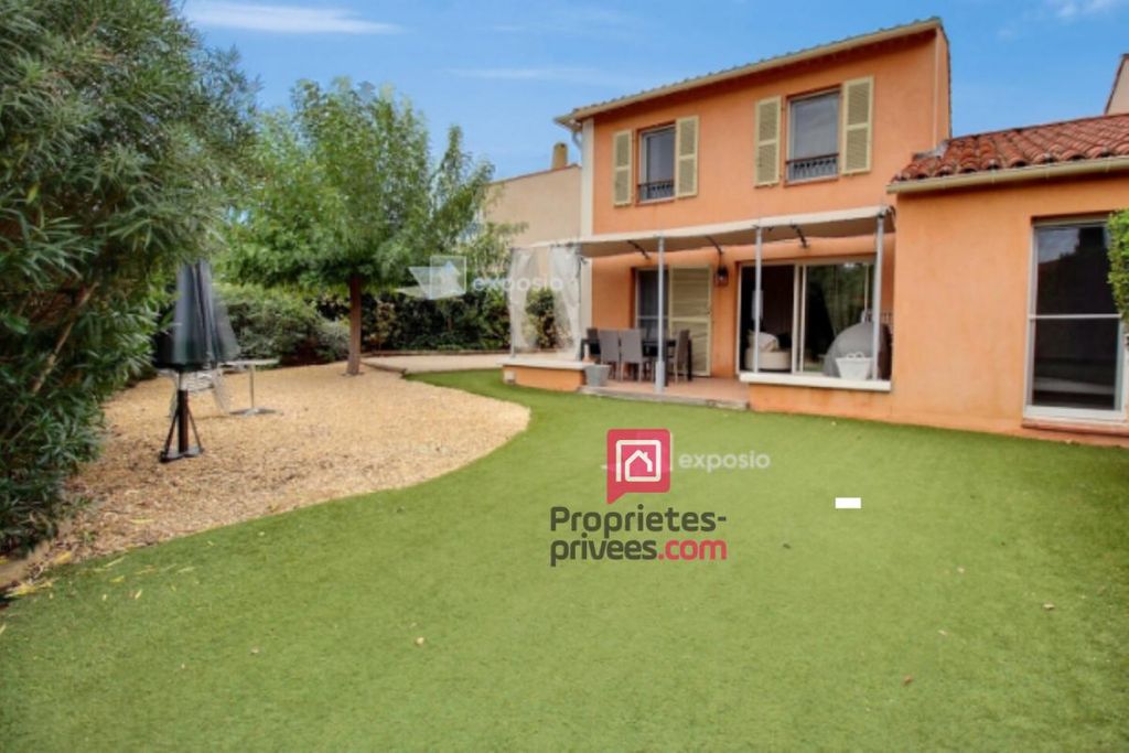 Achat maison à vendre 4 chambres 95 m² - Roquebrune-sur-Argens