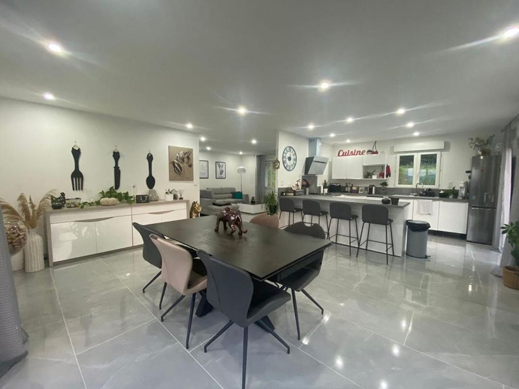 Achat maison à vendre 4 chambres 118 m² - Tournon-sur-Rhône