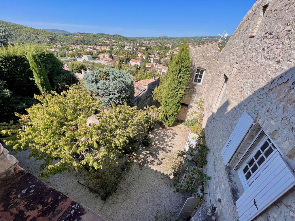 Achat maison à vendre 4 chambres 200 m² - Vaison-la-Romaine