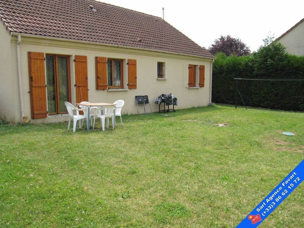 Achat maison à vendre 3 chambres 88 m² - Champlay