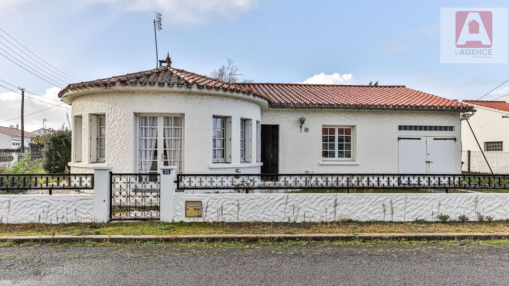 Achat maison à vendre 3 chambres 106 m² - Saint-Hilaire-de-Riez