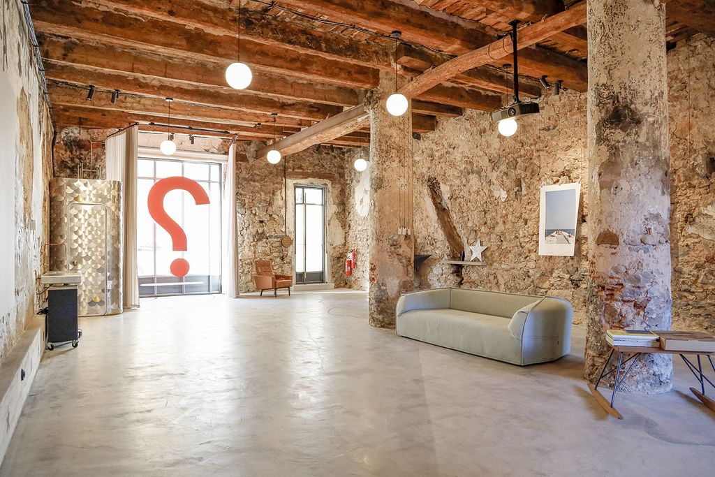 Achat loft à vendre 3 pièces 160 m² - Hyères