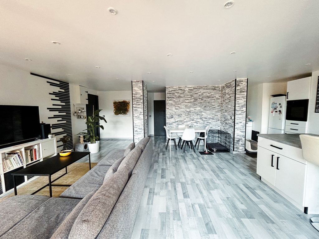 Achat appartement à vendre 4 pièces 87 m² - La Valette-du-Var