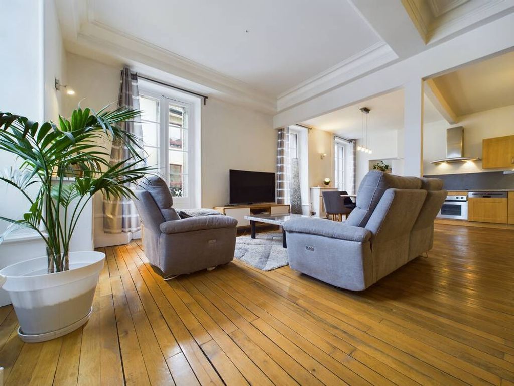 Achat appartement à vendre 4 pièces 105 m² - Rumilly