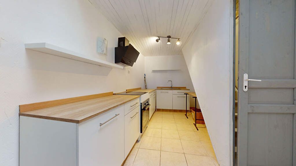 Achat maison à vendre 4 chambres 122 m² - Tournon-sur-Rhône