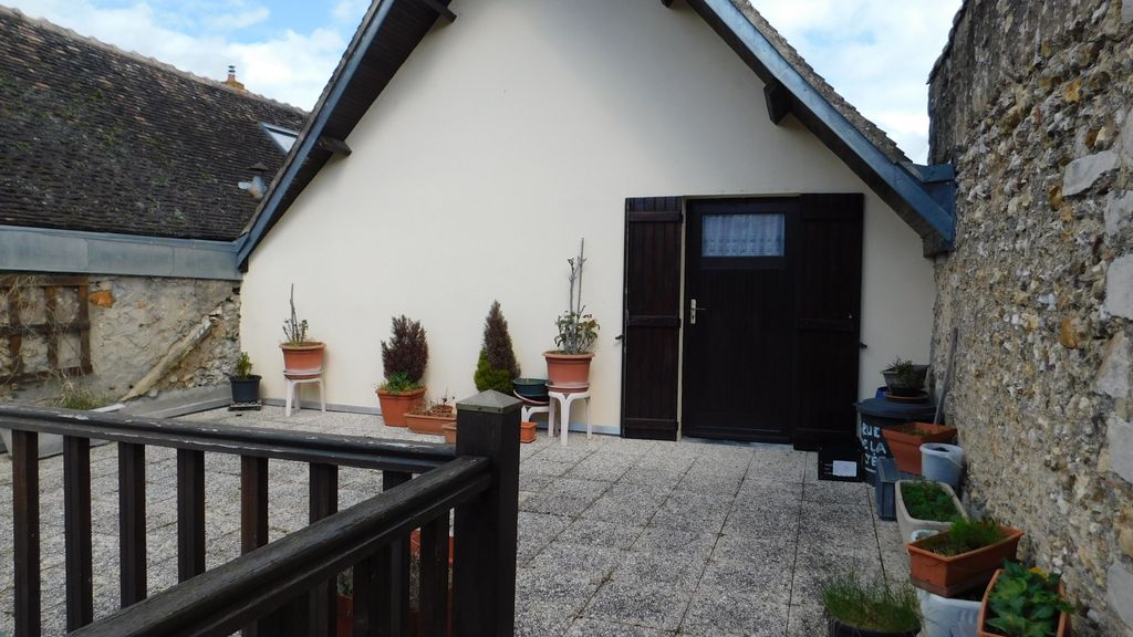 Achat maison à vendre 2 chambres 78 m² - Villeneuve-sur-Yonne