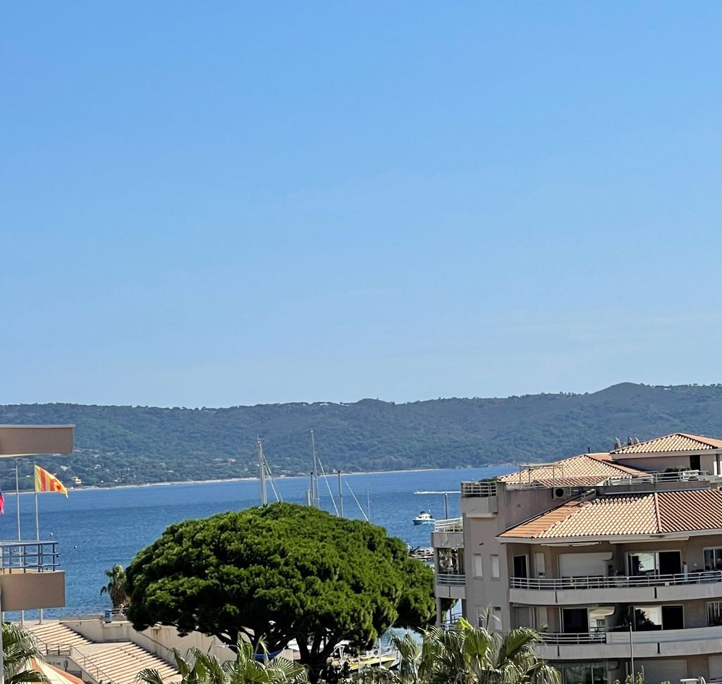 Achat maison à vendre 3 chambres 103 m² - Cavalaire-sur-Mer