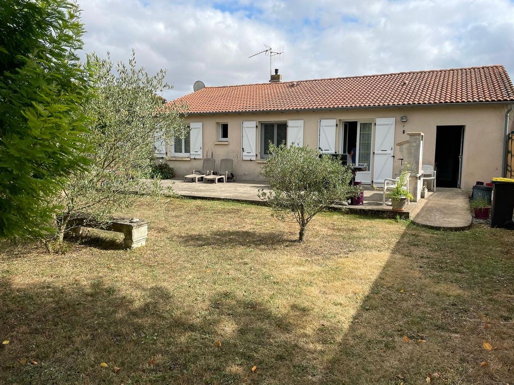 Achat maison à vendre 3 chambres 107 m² - La Foye-Monjault