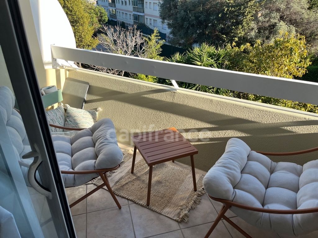 Achat appartement à vendre 2 pièces 48 m² - Antibes