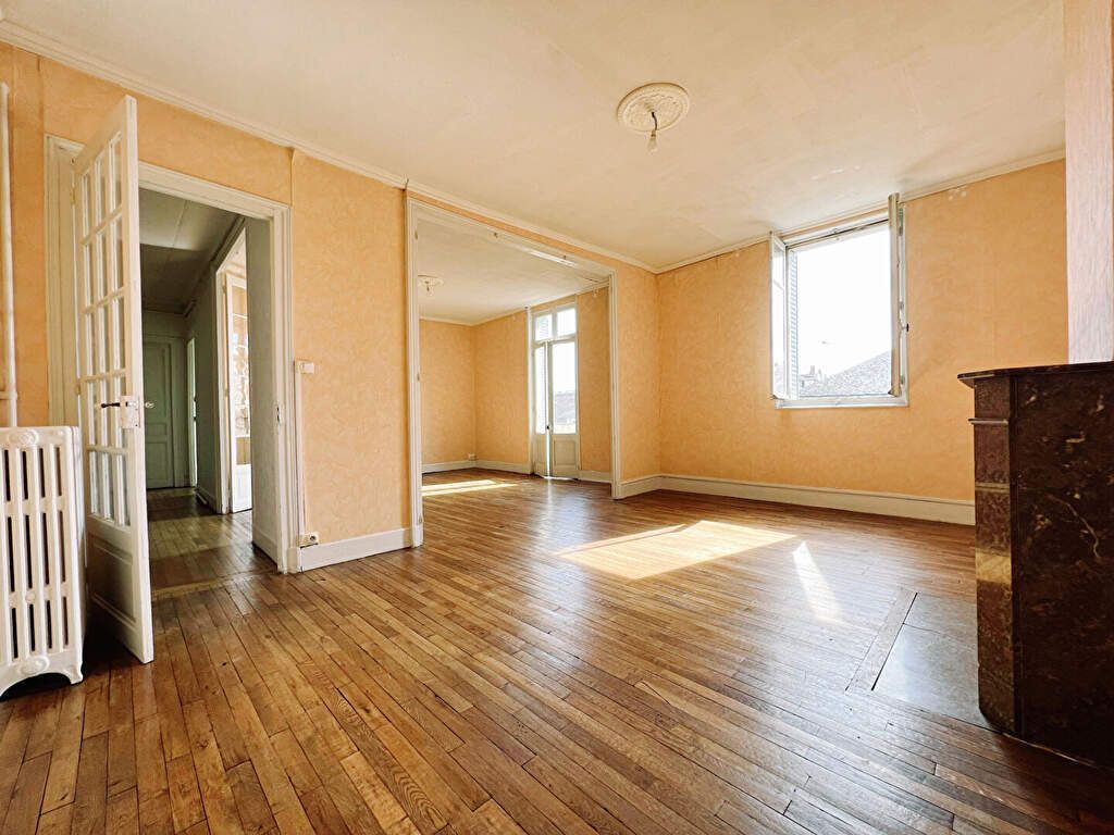 Achat appartement 4 pièce(s) Montluçon