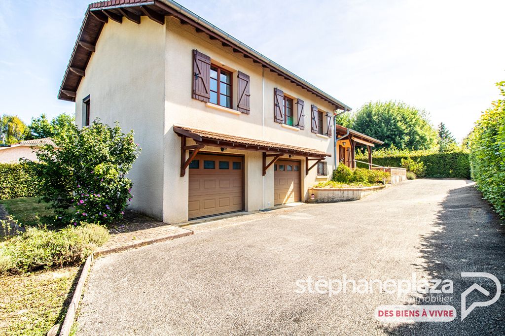 Achat maison à vendre 5 chambres 120 m² - Montrevel-en-Bresse