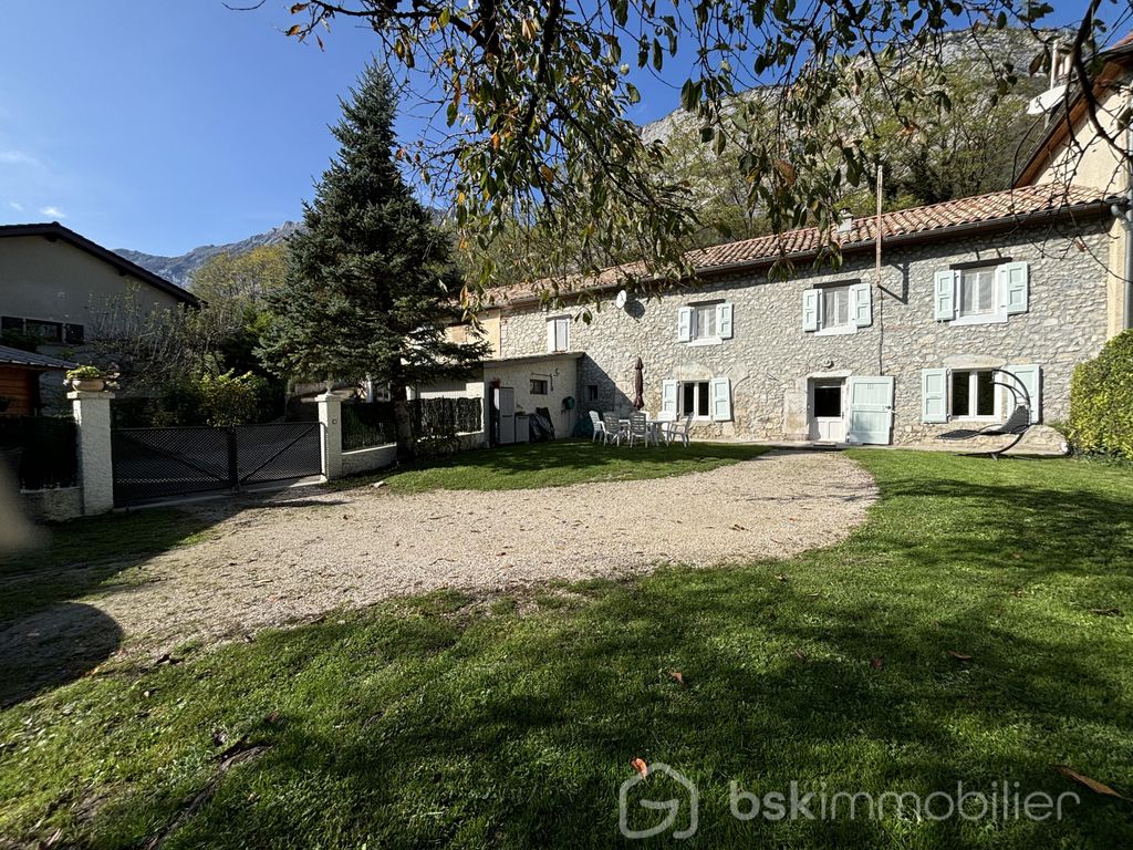 Achat maison à vendre 3 chambres 105 m² - Saint-Paul-de-Varces