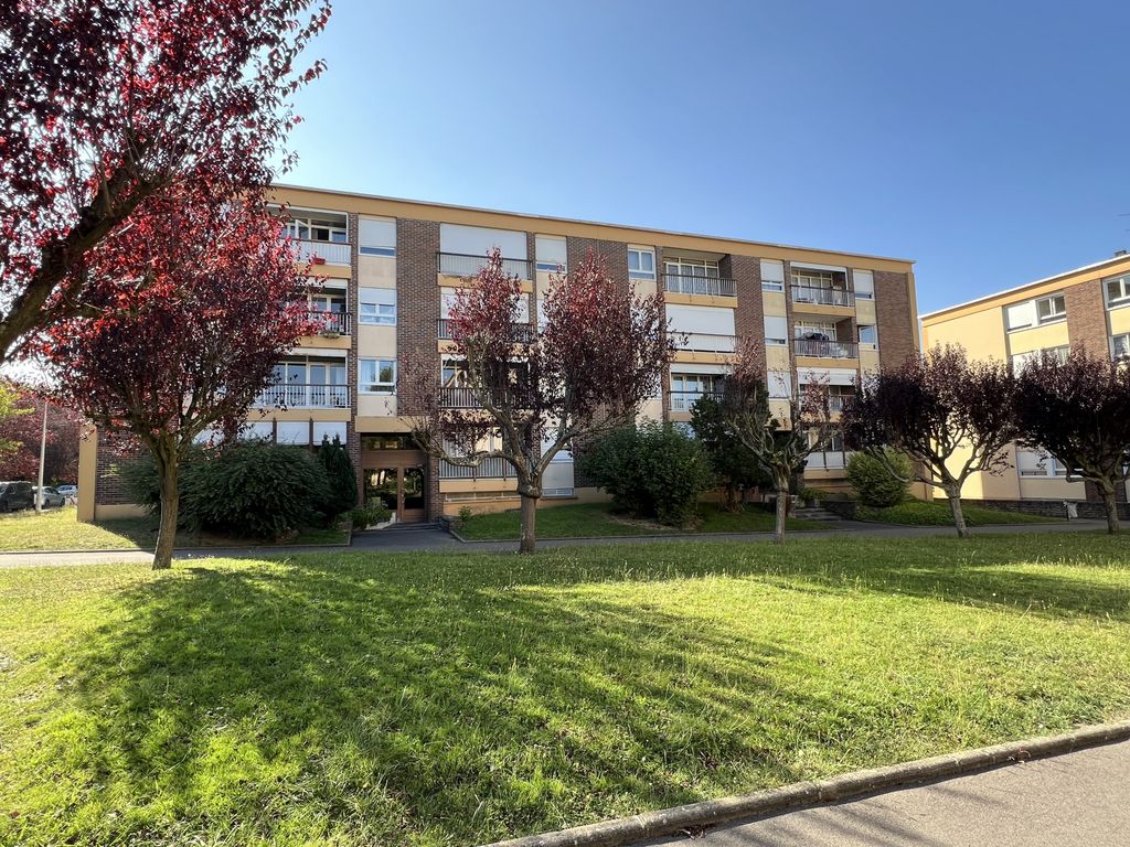 Achat appartement à vendre 5 pièces 90 m² - Survilliers