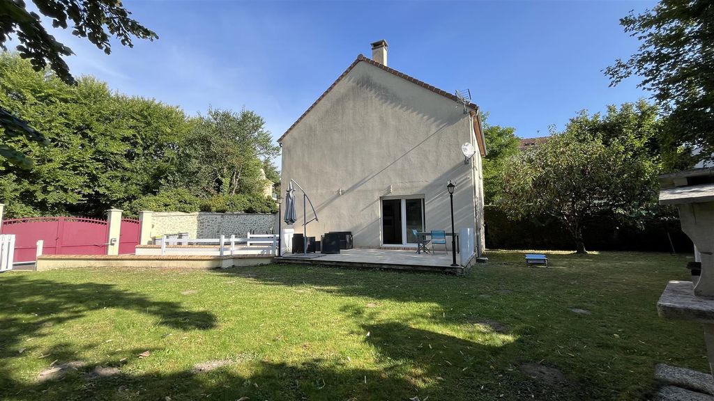 Achat maison à vendre 4 chambres 120 m² - Louvres