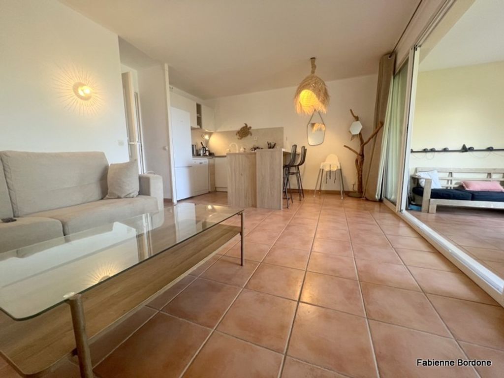 Achat appartement à vendre 2 pièces 42 m² - Mallemort