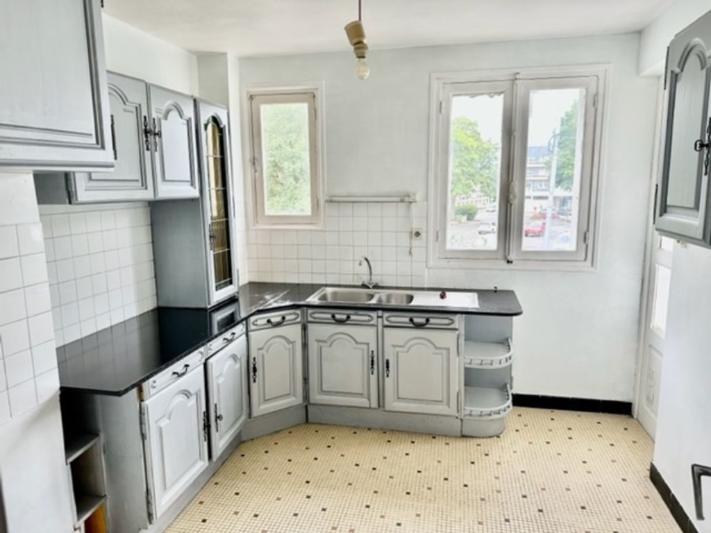 Achat appartement à vendre 4 pièces 70 m² - Carhaix-Plouguer