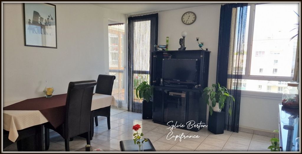 Achat appartement à vendre 3 pièces 65 m² - Neuilly-sur-Marne