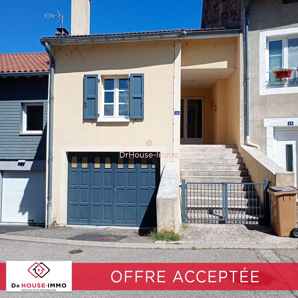 Achat maison à vendre 3 chambres 99 m² - Lantriac