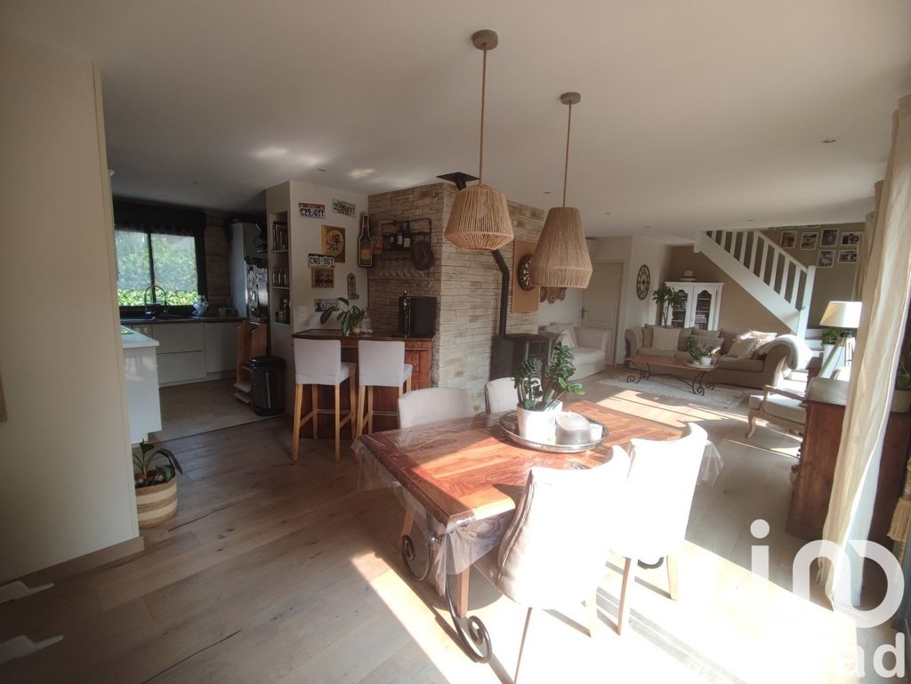 Achat maison à vendre 4 chambres 140 m² - Saint-Aubin-lès-Elbeuf