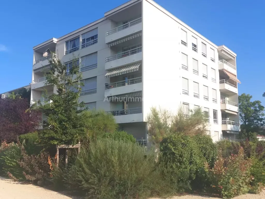 Achat studio à vendre 28 m² - Bourgoin-Jallieu