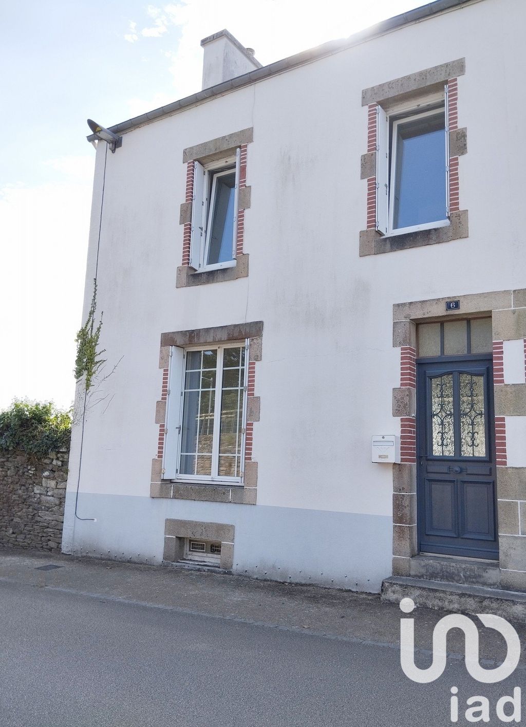 Achat maison à vendre 2 chambres 77 m² - Carhaix-Plouguer